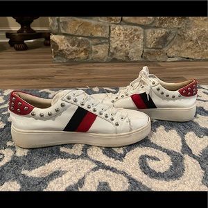 Steve Madden Studded Sneakers! Size 8.5 (could fit an 8 or 9).